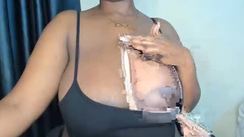 emma_remi online show from 03/04/25, 08:27