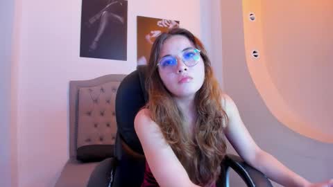 emma online show from 09/19/25, 04:47