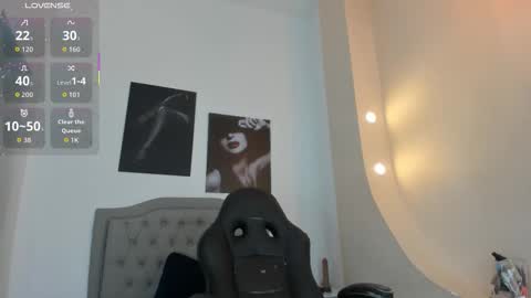 emma online show from 10/10/25, 03:27