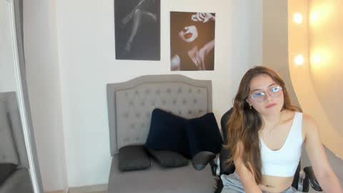 emma online show from 10/11/25, 04:44