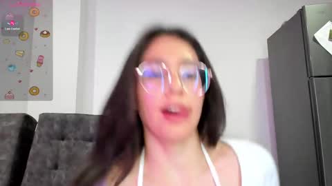 Snapshot of emma_sandovaal chatting on 02/12/25, 04:54 Emma online show from 02/12/25, 04:54