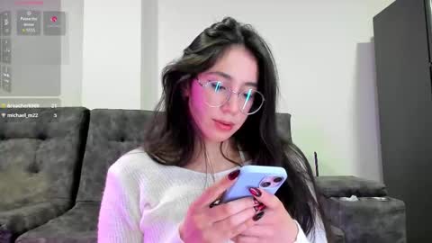 Snapshot of emma_sandovaal chatting on 09/14/25, 06:23 Emma online show from 09/14/25, 06:23