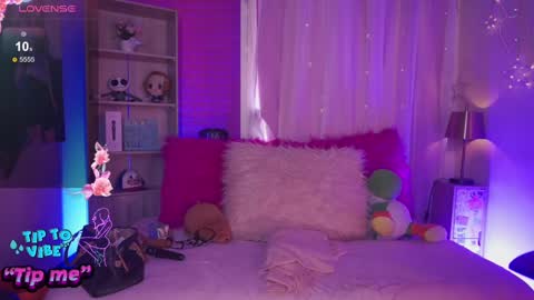 EMMA  online show from 02/01/25, 07:02