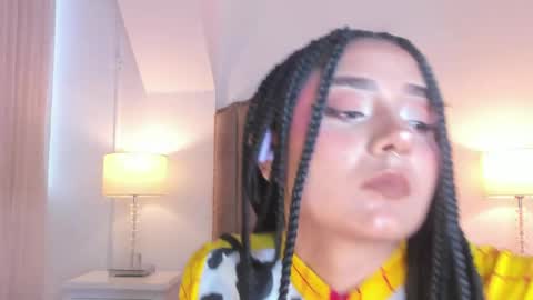 Snapshot of emma_torres__ chatting on 06/06/26, 12:21 Ema online show from 06/06/26, 12:21