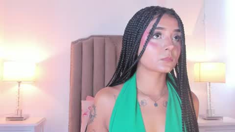 Snapshot of emma_torres__ chatting on 06/13/26, 12:25 Ema online show from 06/13/26, 12:25