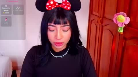 Emma web online show from 11/11/25, 03:23