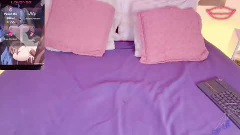 neko  online show from 11/26/25, 08:54