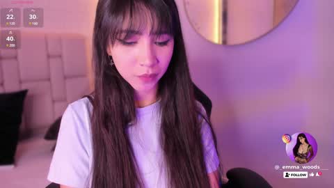 Snapshot of emma_woods__ chatting on 12/02/24, 03:25 emma_woods__ online show from 12/02/24, 03:25