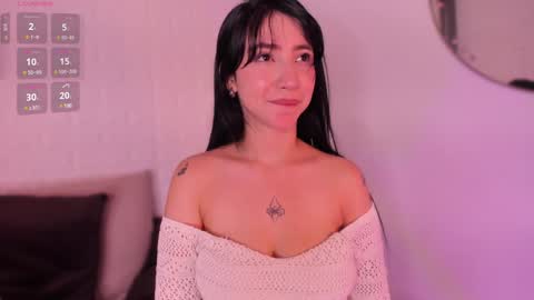 Snapshot of emma_woods__ chatting on 01/02/25, 06:34 emma_woods__ online show from 01/02/25, 06:34