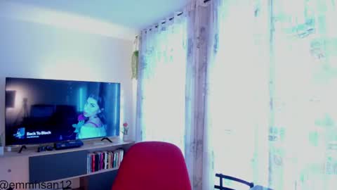 Snapshot of emmaa_hostt chatting on 06/25/26, 09:08 Ema .l. online show from 06/25/26, 09:08