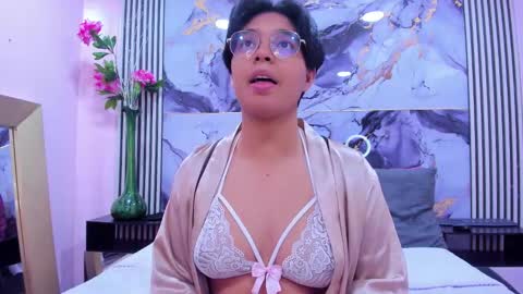 Emma  online show from 09/21/25, 02:46