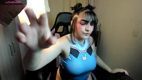 modelo independente online show from 11/24/25, 01:05