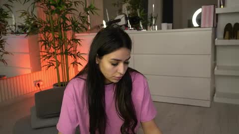 emmablanco online show from 04/08/26, 05:18