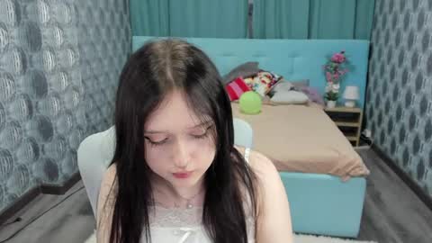 Snapshot of emmablissa chatting on 05/29/26, 02:42 emmablissa online show from 05/29/26, 02:42