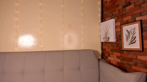 Snapshot of emmaconneer chatting on 12/11/24, 06:58 Emma online show from 12/11/24, 06:58