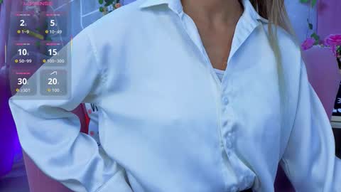 Snapshot of emmacortez chatting on 10/15/25, 11:43 emma cortez online show from 10/15/25, 11:43