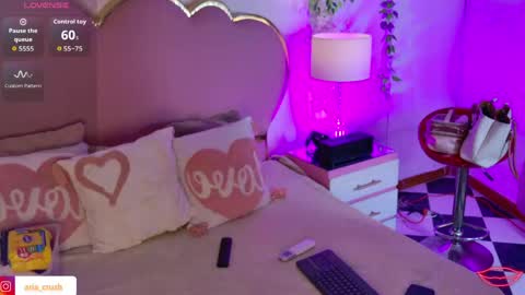 Snapshot of emmacrush chatting on 05/30/26, 09:01 Welcome Im yosein Your love is my passion activate it with your tips and enjoy with me online show from 05/30/26, 09:01