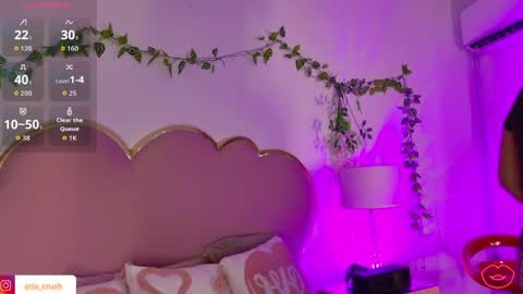 Snapshot of emmacrush chatting on 06/02/26, 11:18 Welcome Im yosein Your love is my passion activate it with your tips and enjoy with me online show from 06/02/26, 11:18