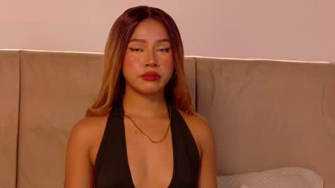 E M M A  online show from 04/06/26, 04:19