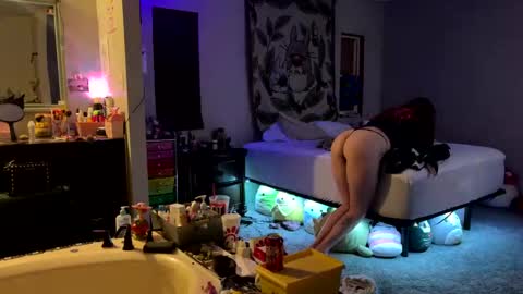 Snapshot of emmaeatsass chatting on 10/19/25, 03:29 emmaeatsass online show from 10/19/25, 03:29