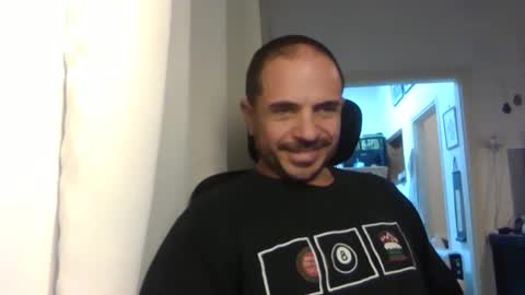 Ariel online show from 02/12/25, 07:45