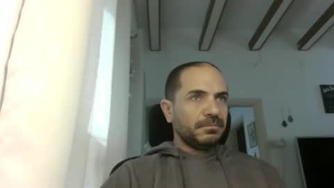 Ariel online show from 02/14/25, 08:31