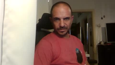 Ariel online show from 10/04/25, 08:40