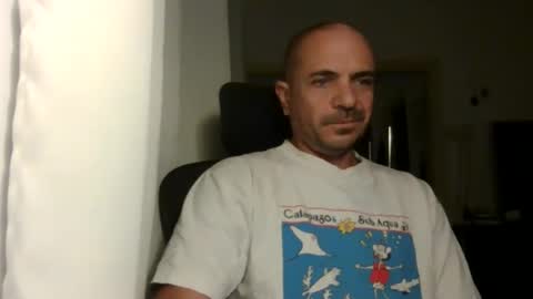 Ariel online show from 11/09/25, 03:38