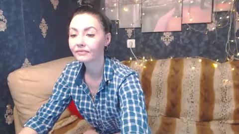 EmmaGoldX online show from 12/15/24, 07:35