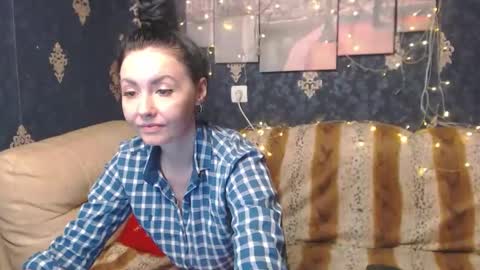 EmmaGoldX online show from 12/15/24, 10:39