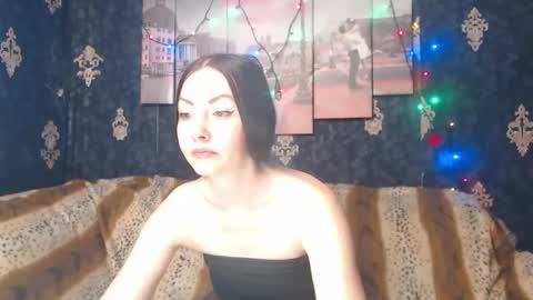 EmmaGoldX online show from 03/06/25, 06:41