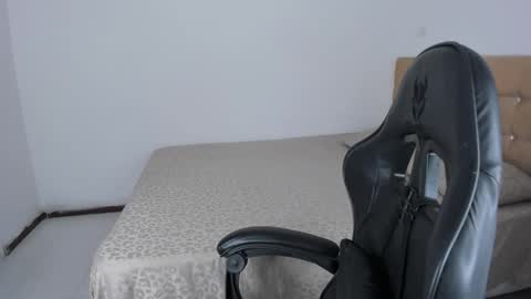 Jennifer online show from 01/11/26, 10:48