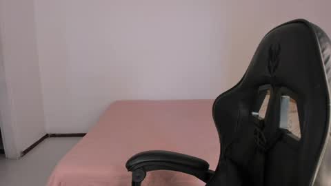 Jennifer online show from 04/29/26, 10:38