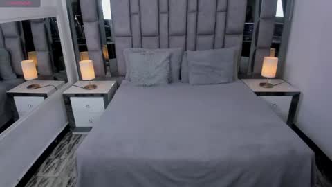 EMMA HILL online show from 10/16/25, 11:11