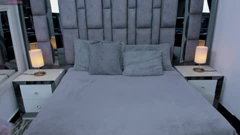 EMMA HILL online show from 12/05/25, 11:08