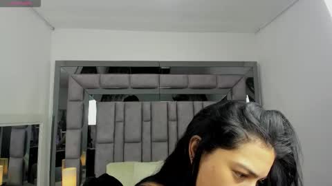 EMMA HILL online show from 02/06/26, 11:02