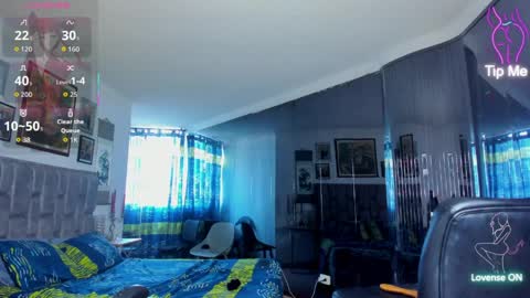 Emma online show from 04/07/26, 01:11