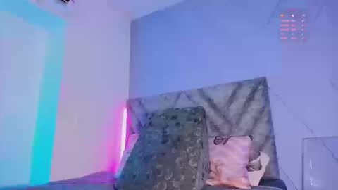  Emma  online show from 09/09/25, 03:39