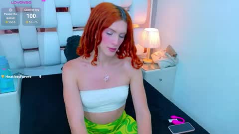 Snapshot of emmalodgge chatting on 07/03/26, 08:48 emmaLogge online show from 07/03/26, 08:48