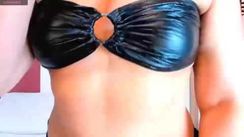 emmanaughty_ online show from 12/19/25, 09:33