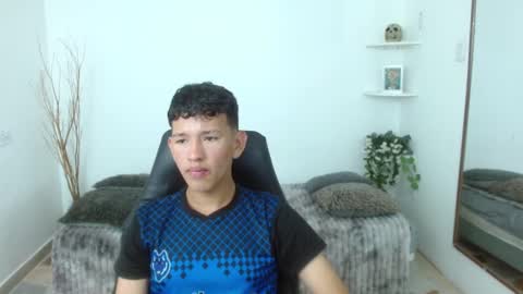 Snapshot of emmanuel_salvatore chatting on 03/04/26, 11:38 Emmanuel online show from 03/04/26, 11:38