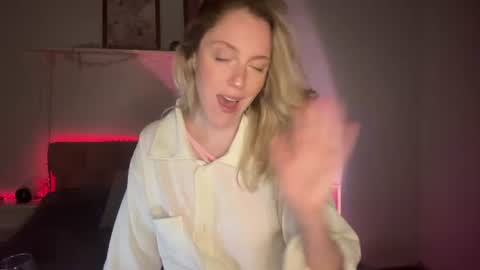 emmaonlyx1 online show from 06/14/26, 03:08