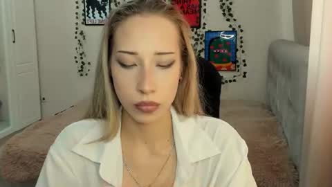 Emma online show from 07/07/26, 12:20
