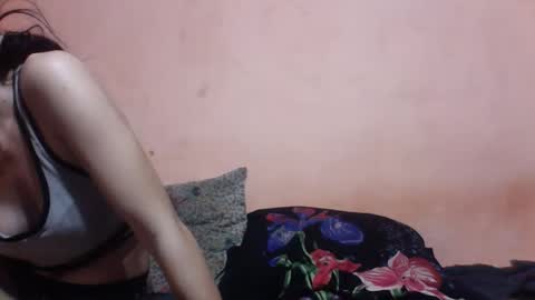 Snapshot of emmaryve chatting on 02/06/26, 06:44 Emma online show from 02/06/26, 06:44