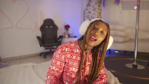 Sara online show from 12/22/25, 12:35