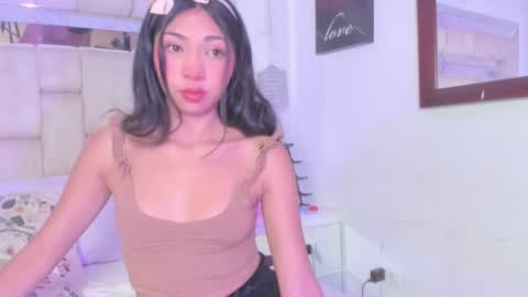 Emma online show from 04/13/26, 01:11