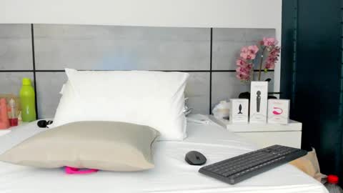  Emma  online show from 03/02/25, 05:23