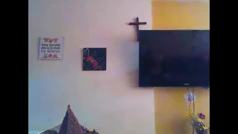 EmmaSplycer online show from 05/13/26, 08:49