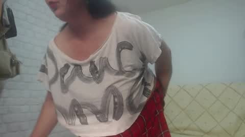 emmasquirt69 online show from 02/13/25, 09:38