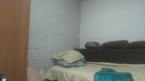 emmasquirt69 online show from 04/28/26, 06:07